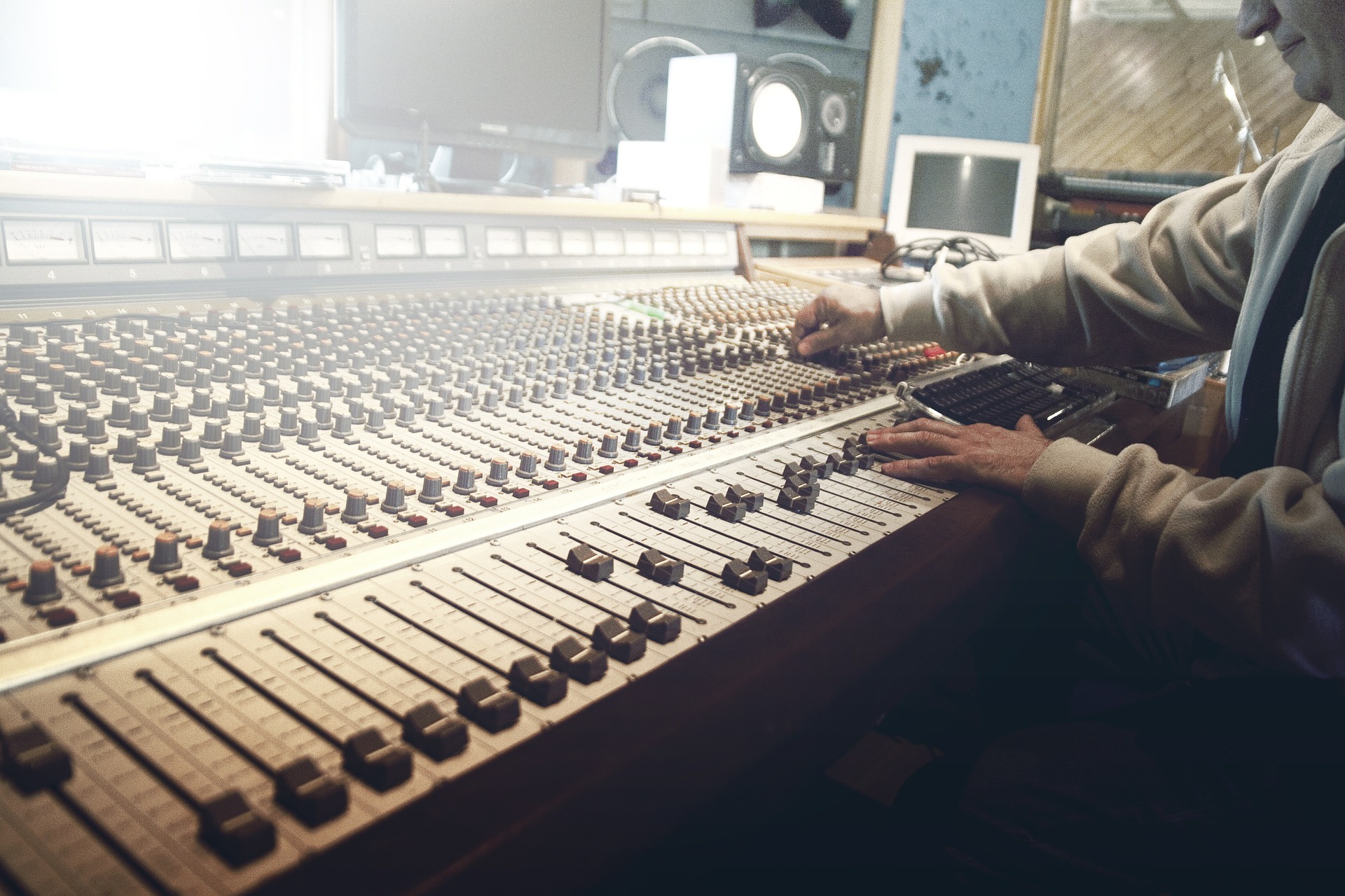 Radio Notre Dame En Quete De Sens Nouvelle émission radiophonique « En quête de sens » - Fondation Notre Dame
